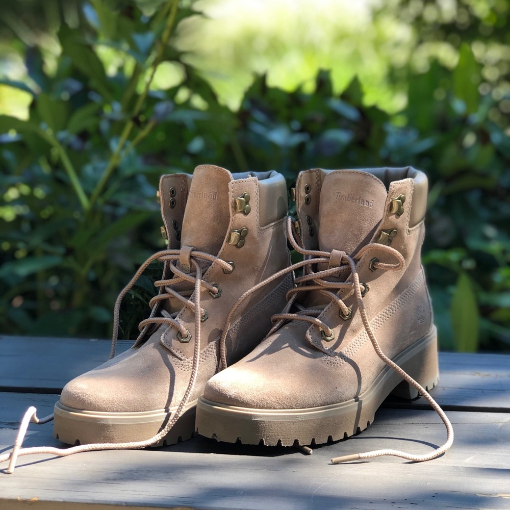 Timberland \Ortholite taupe gray suede boots